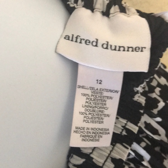 SOLD ! Look Skinner Pleated Drawstring Lined Skirt - Picture 6 of 7